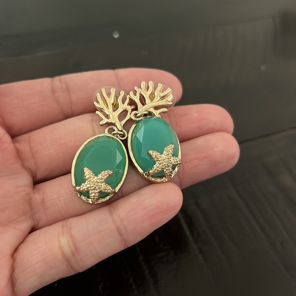 Jewelry - Beautiful Starfish Earrings